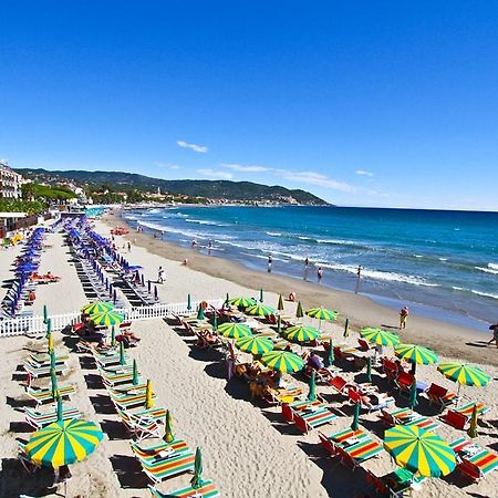 Апартаменти Casa Vacanze Orchidea Діано-Марина Екстер'єр фото